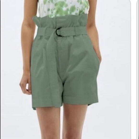 Bassike Canvas belted paper bag shorts. Size 00 - Picture 1 of 11